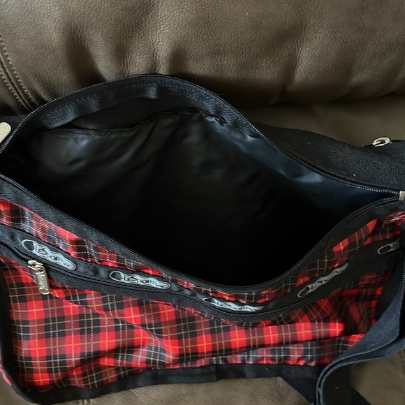 LeSportsacbag with makeup bag - Picture 3 of 3